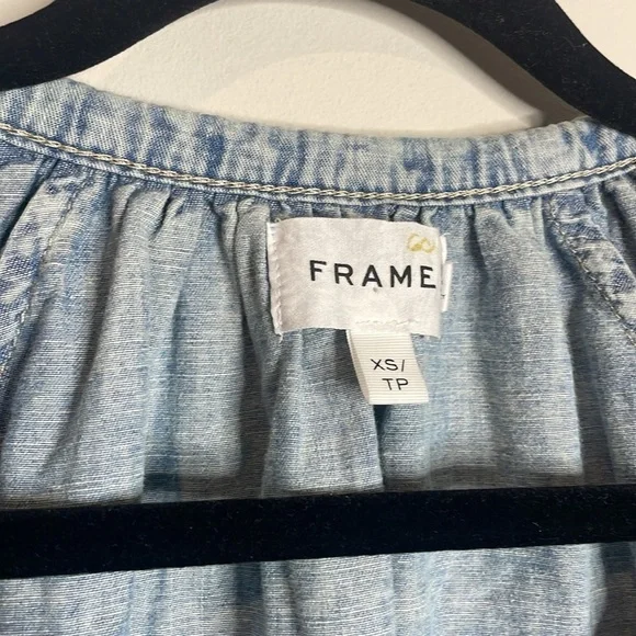 Frame | Women’s Shirred V Neck Denim Blouse Size XS Oversized - Picture 3 of 7